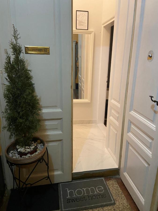 Pure Of Joy City Centre Apartment Subotica Luaran gambar